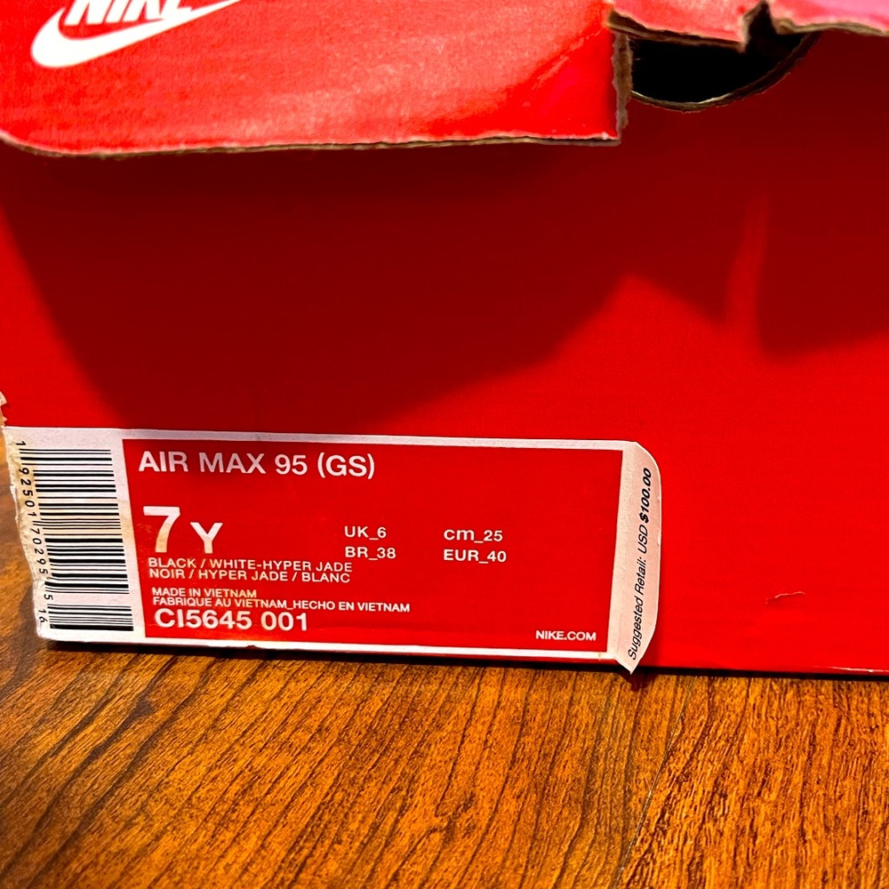 2019
Air Max 95 GS 'Have A Nike Day' in mint condition original box